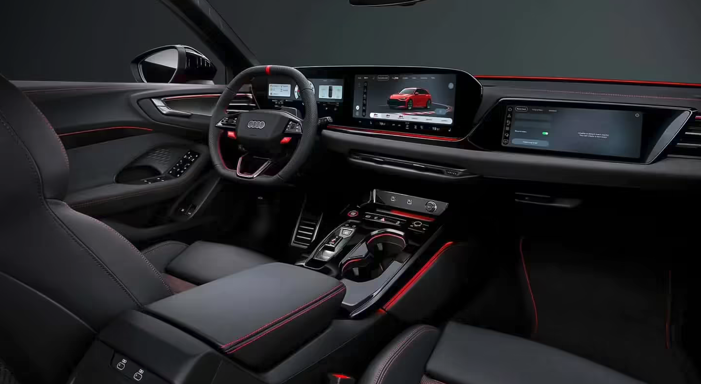 奥迪推出RS系列首款插混车型 2026款RS5亮相,兼顾性能与环保